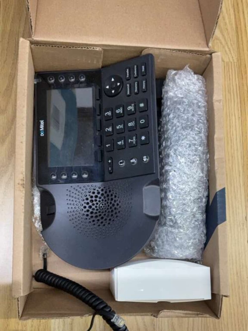 Mitel IP485G Gigabit Business VoIP Phone w/ Handset Stand Power Supply Open Box